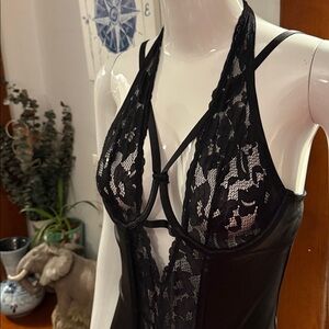 love Honey one size Black Lace Halter Lingerie Top with garter belt attachments